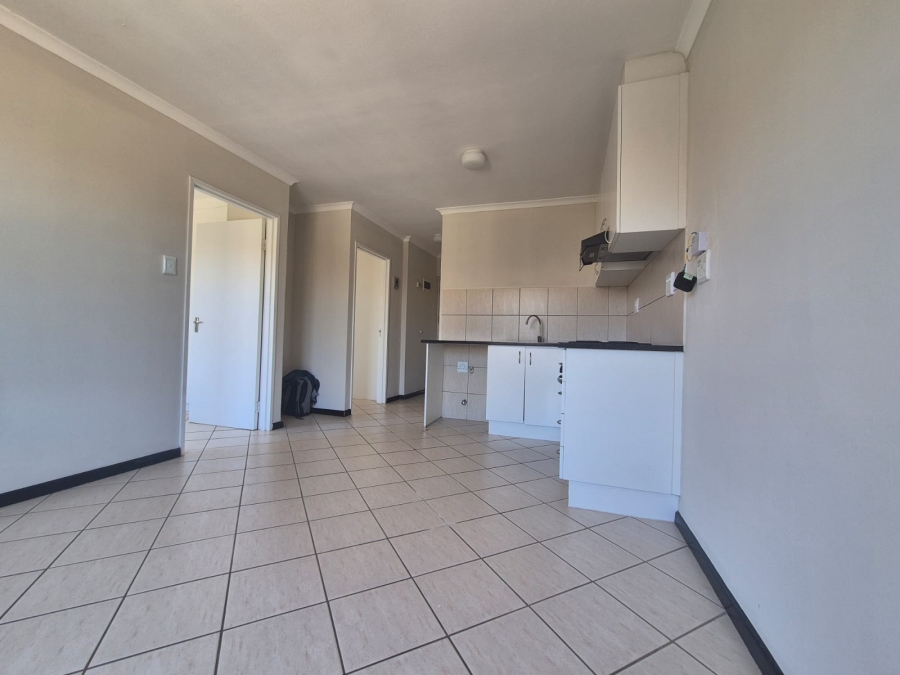 To Let 2 Bedroom Property for Rent in Buh Rein Estate Western Cape